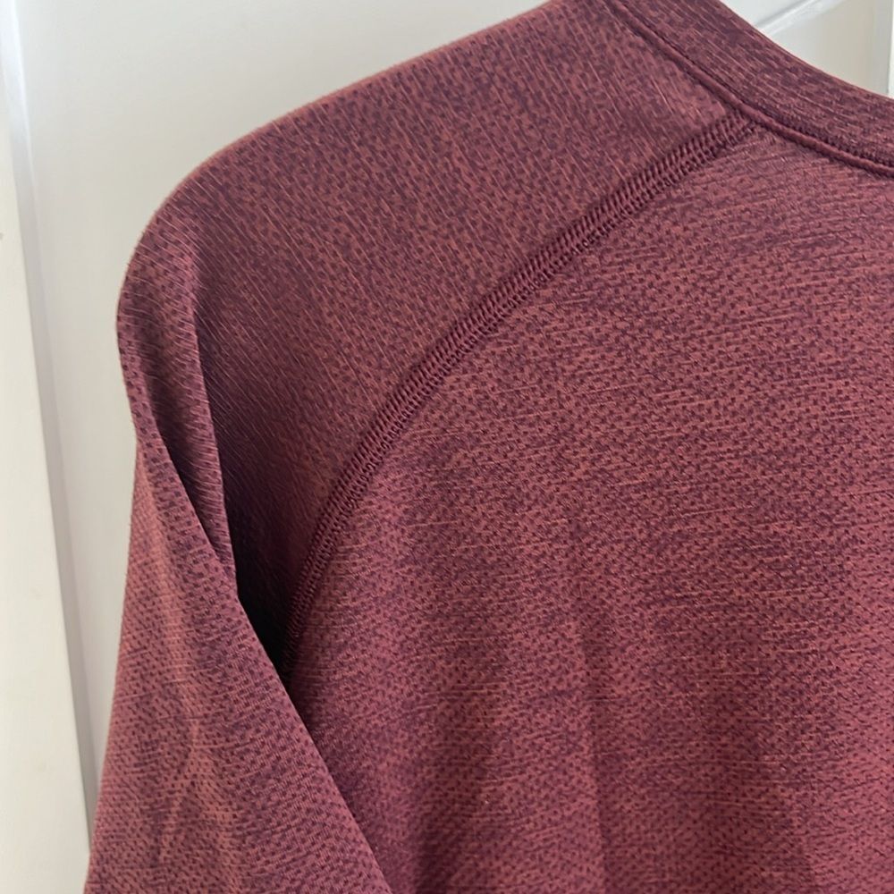 Lululemon Men's Metal Vent Tech Short Sleeve Maroon Sz XXL - Picture 7 of 9